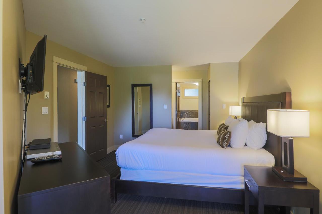 Pacific Shores Resort & Spa Parksville Exterior photo