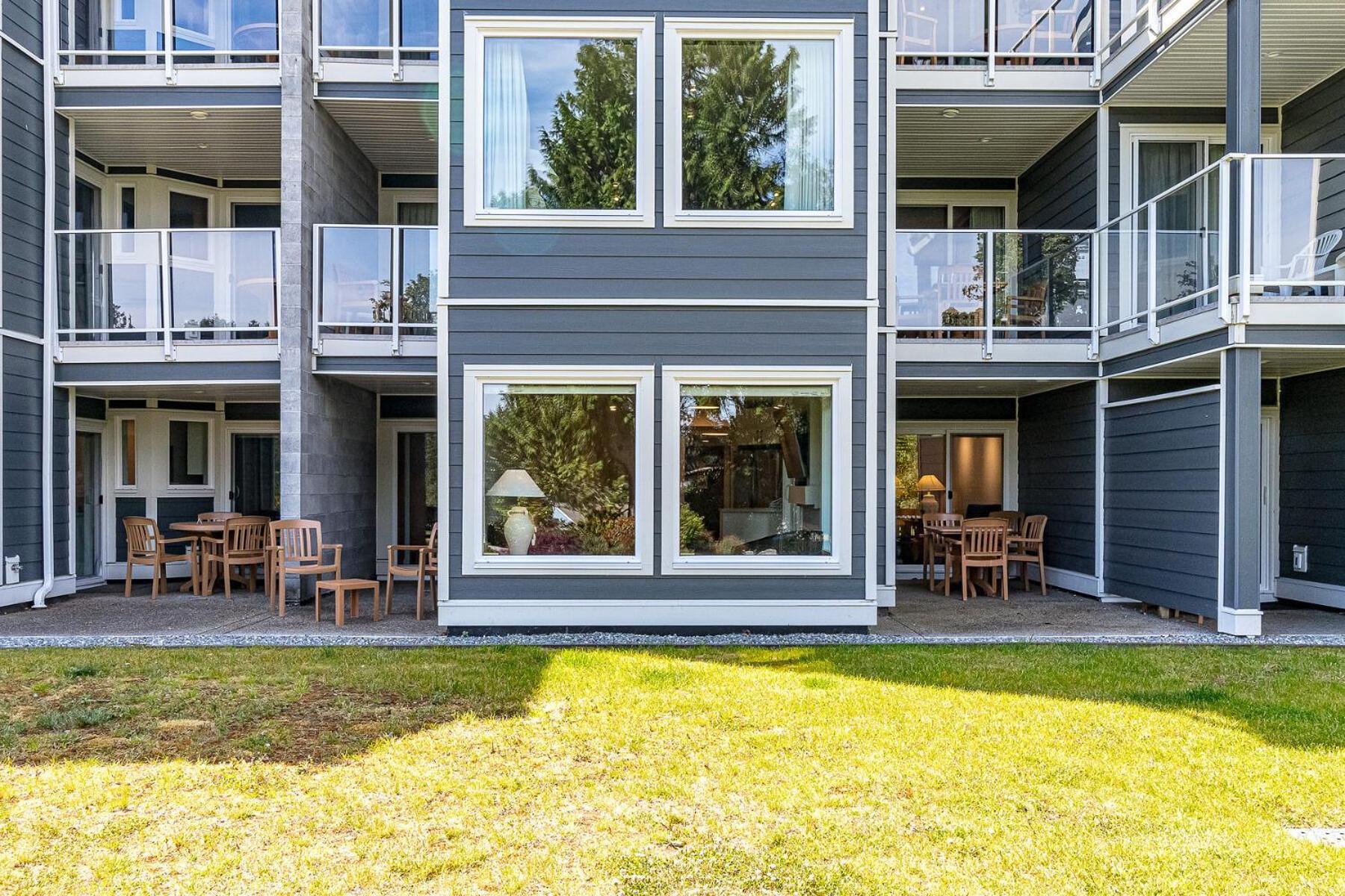Pacific Shores Resort & Spa Parksville Exterior photo